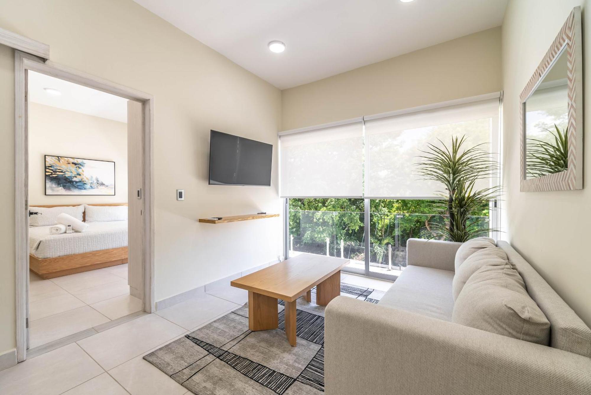 2 Bd With Balcony, Rooftop Pool, Hot Tub, Gym #207 * Playa del Carmen