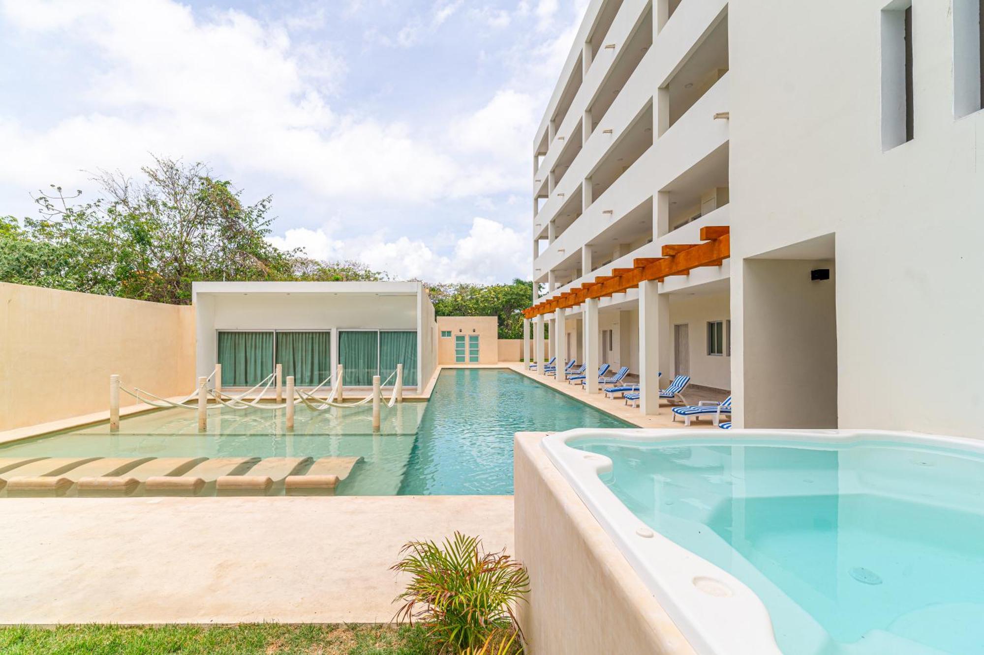 Holiday home 2 Bd With Balcony, Rooftop Pool, Hot Tub, Gym #207