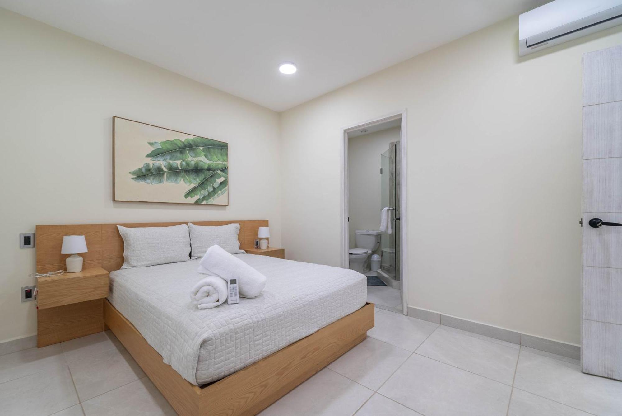 Holiday home 2 Bd With Balcony, Rooftop Pool, Hot Tub, Gym #207 Playa del Carmen
