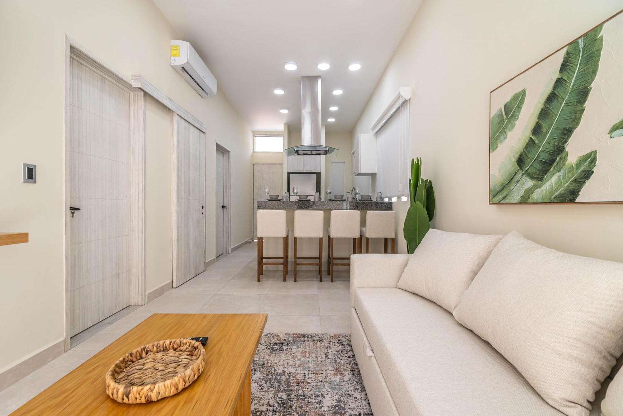 2 Bd With Balcony, Rooftop Pool, Hot Tub, Gym Ferienhaus *