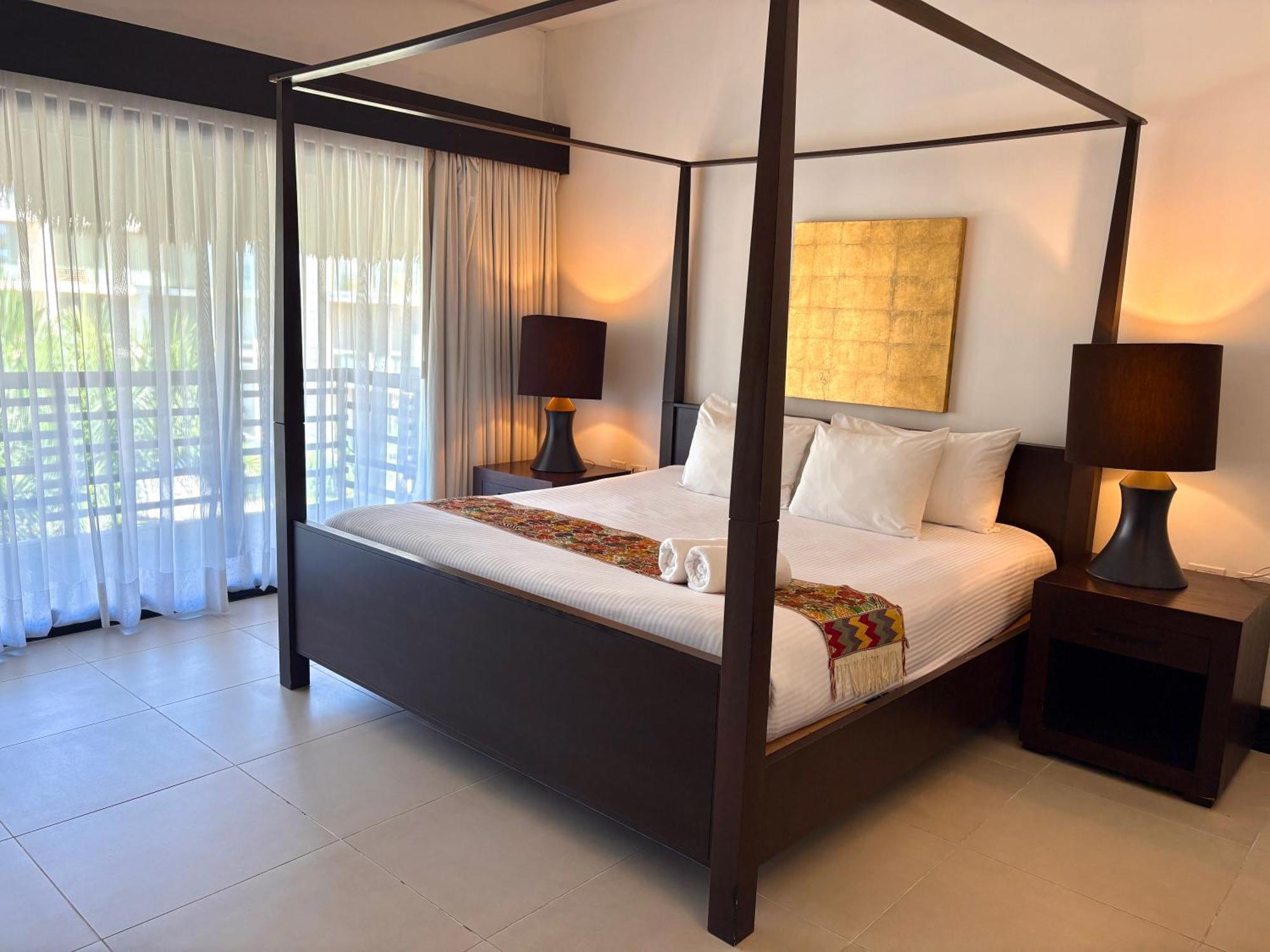 Departamento En Aldea Thai Con Terraza, Vista Al Mar Y Alberca Privada, Para 8 Personas *