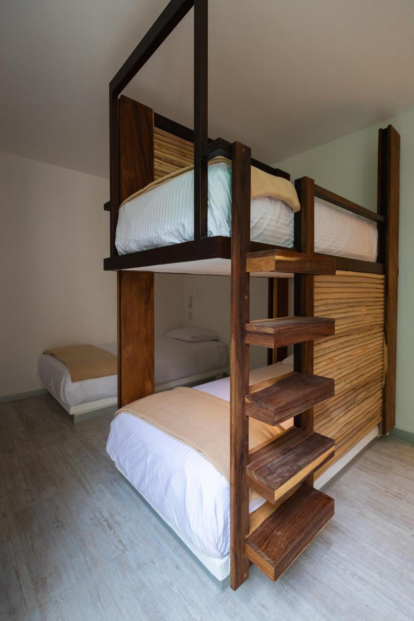 Suut Boutique Hostel *