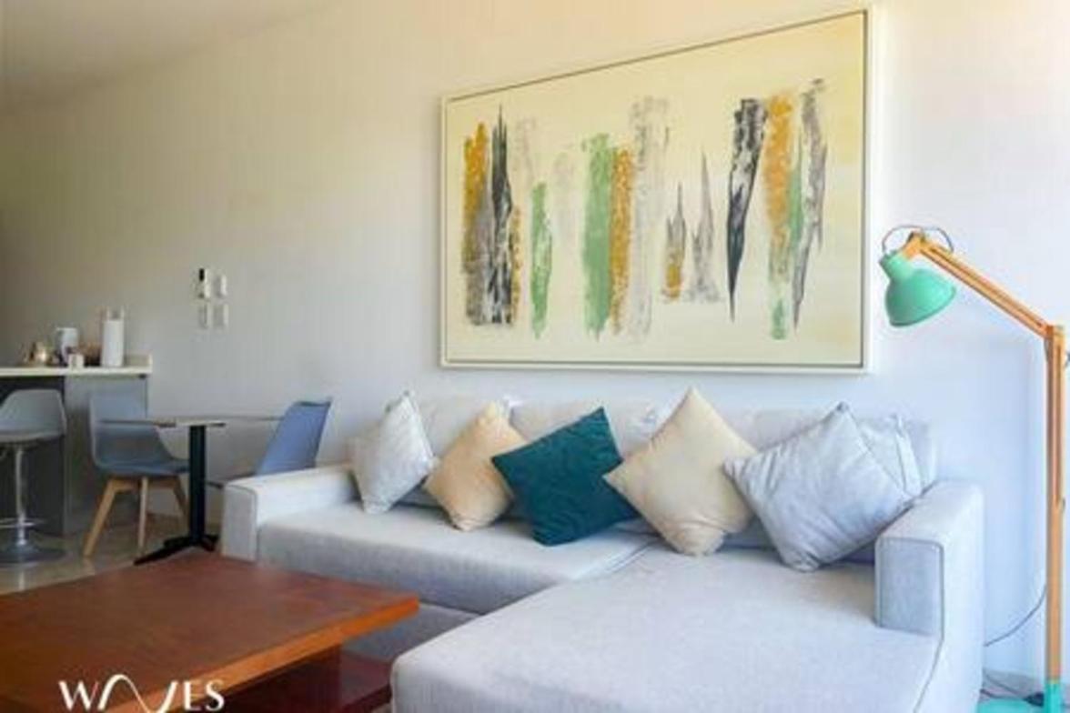 Apartment Luminous 1 Br. Steps Away From The