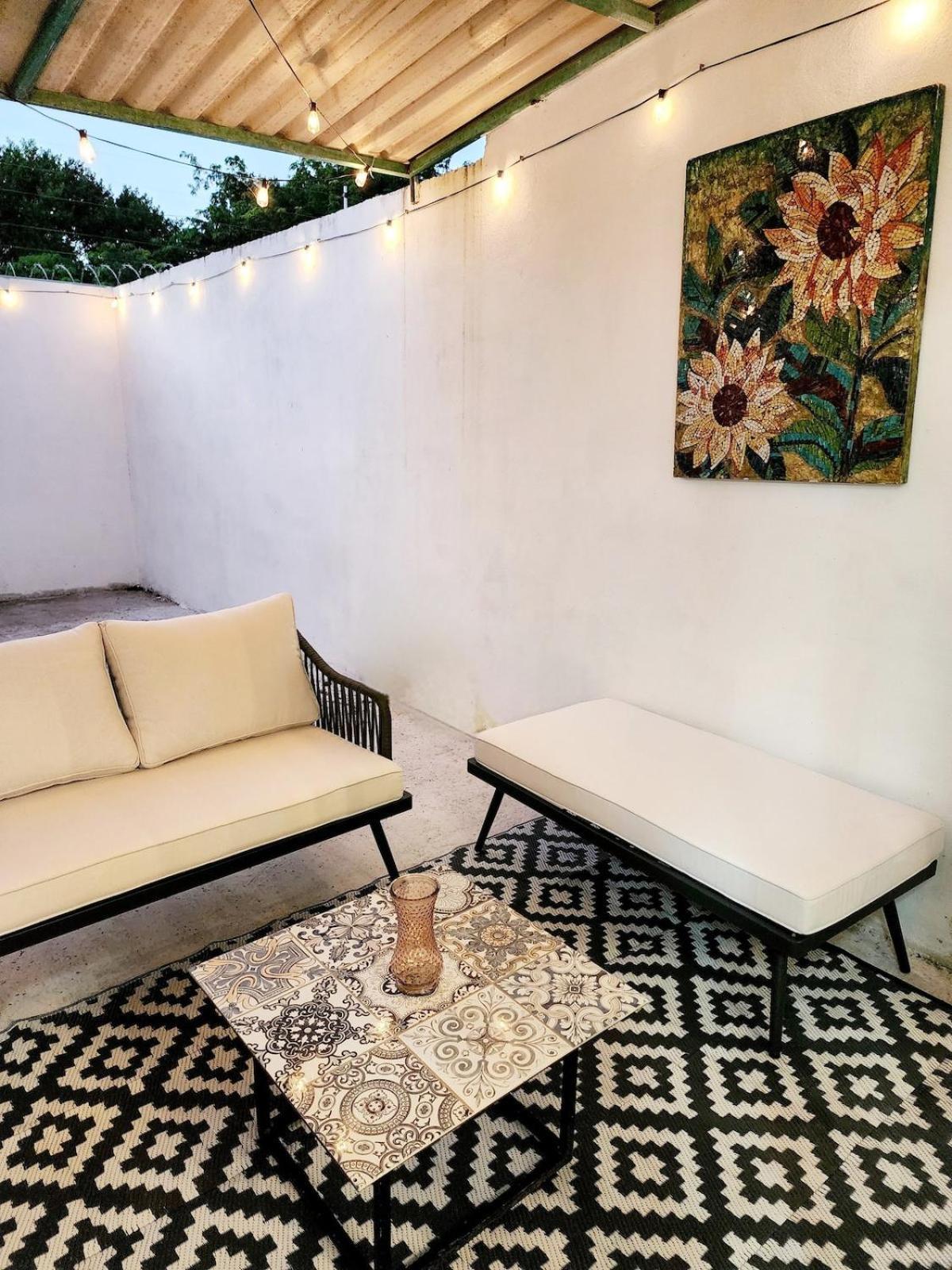 Casa Dharma, Cozy House Well Located In Town Holiday home