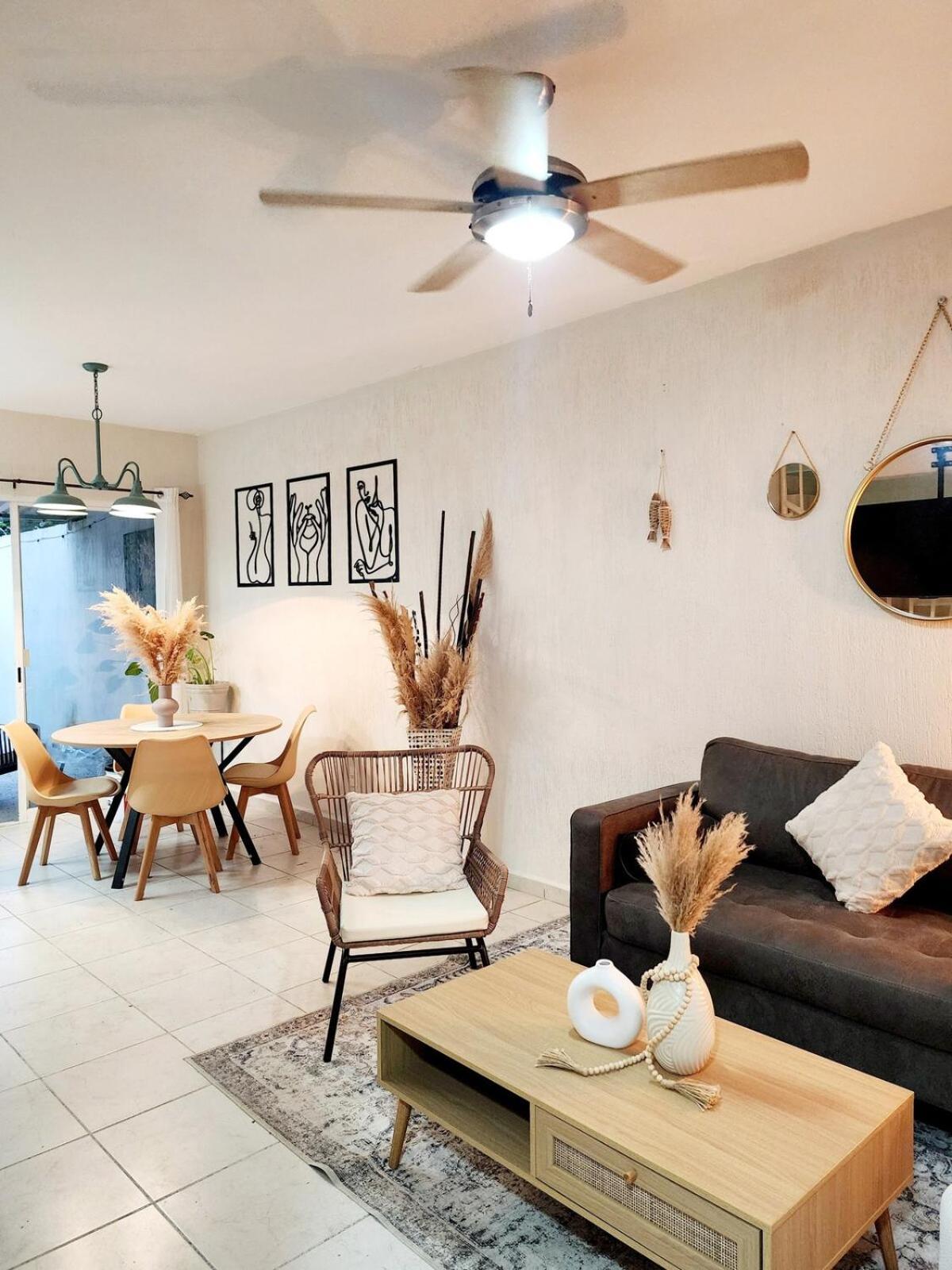 Casa Dharma, Cozy House Well Located In Town Holiday home