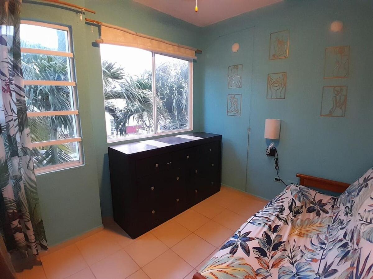 Casa de férias House With Jacuzzi