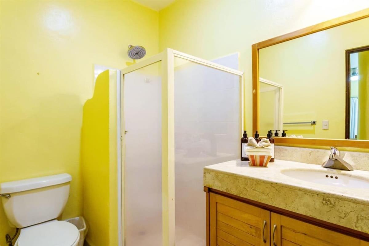 Perfect With Pool Access And Close To The Villa *
