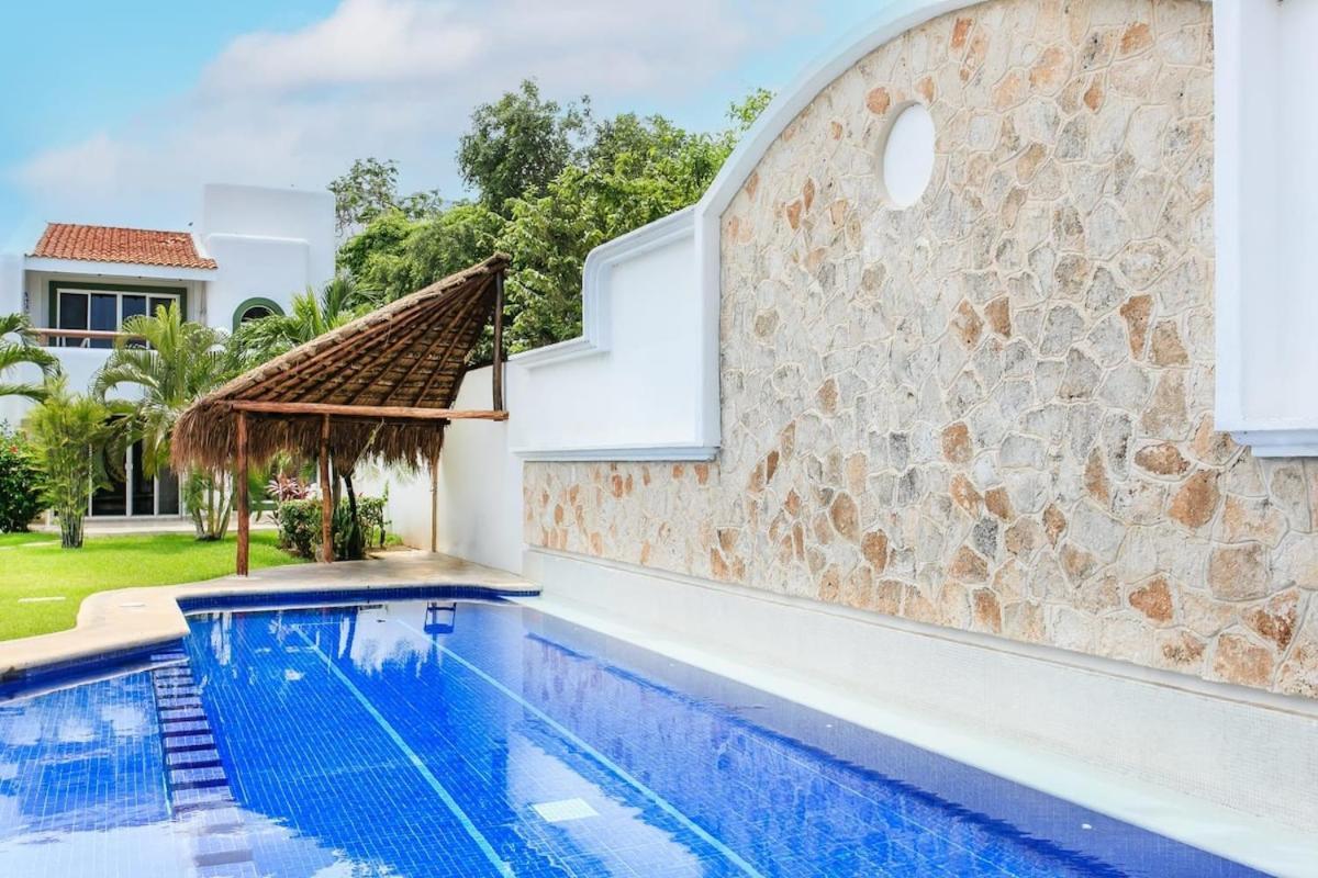 Perfect With Pool Access And Close To The Playa del Carmen