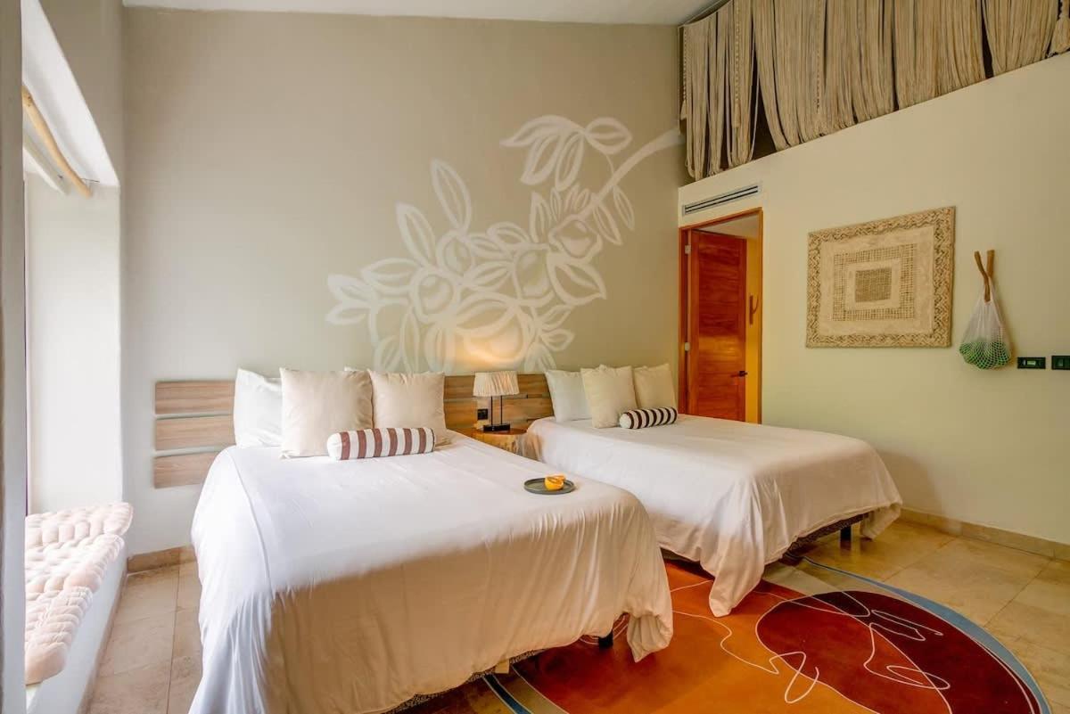 Stylish Luxe Penthouse - Exclusive Gated Community Holiday home *