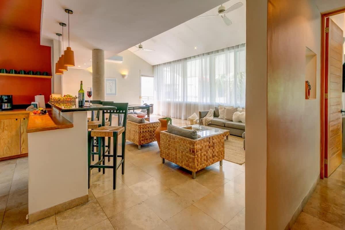 Stylish Luxe Penthouse - Exclusive Gated Community Holiday home *