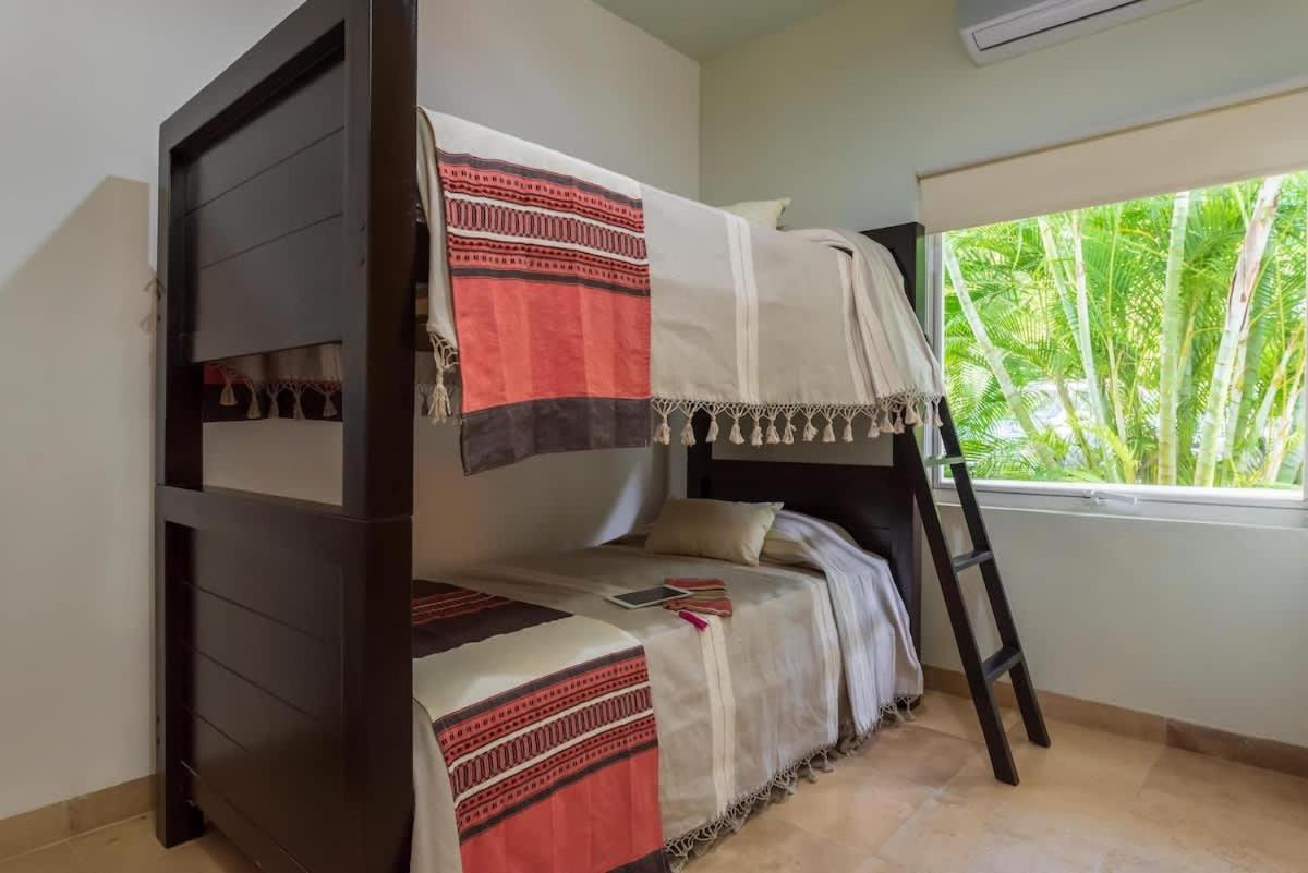 Holiday home Tropical Oasis With Cenote & Pool Walk To