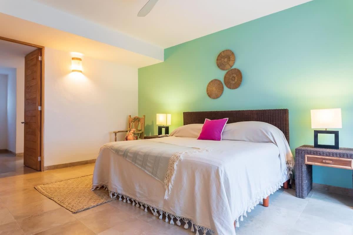 Tropical Oasis With Cenote & Pool Walk To