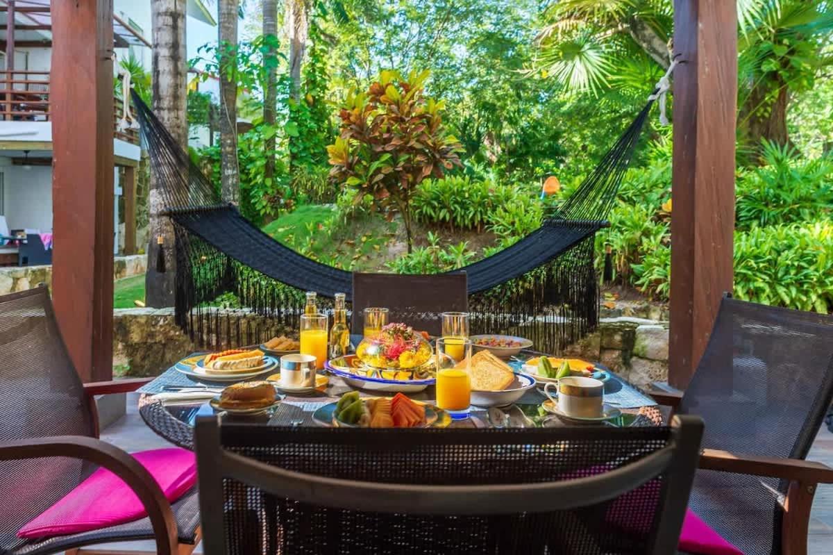 Tropical Oasis With Cenote & Pool Walk To Holiday home *