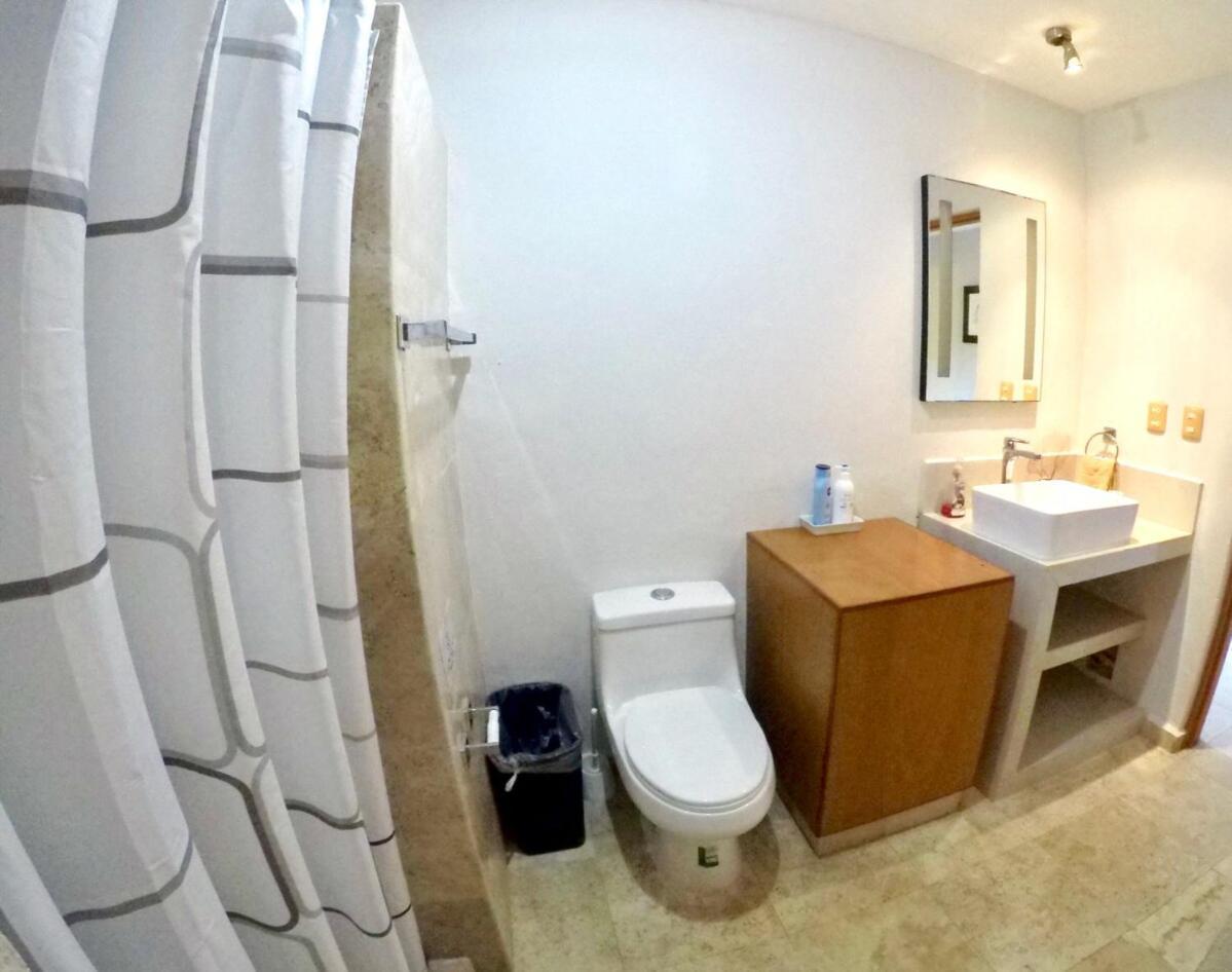Spacious & Comfy On The Beach, In The Heart Of Apartment *