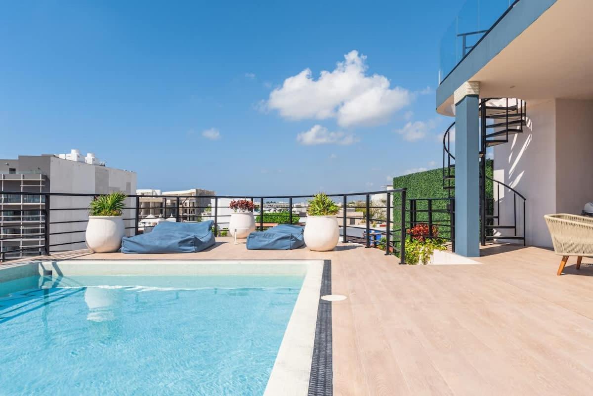 Tropical 2-bedroom Mangrove View *