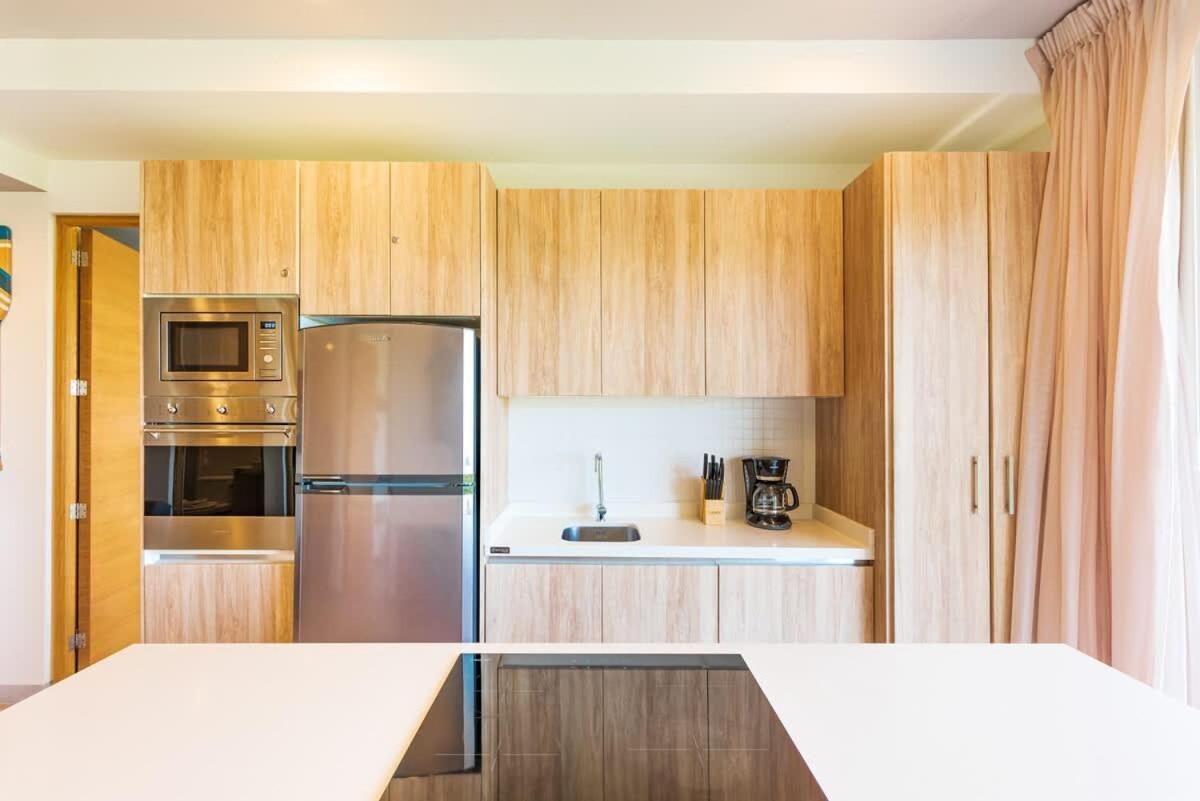 Tropical 2-bedroom Mangrove View Apartment