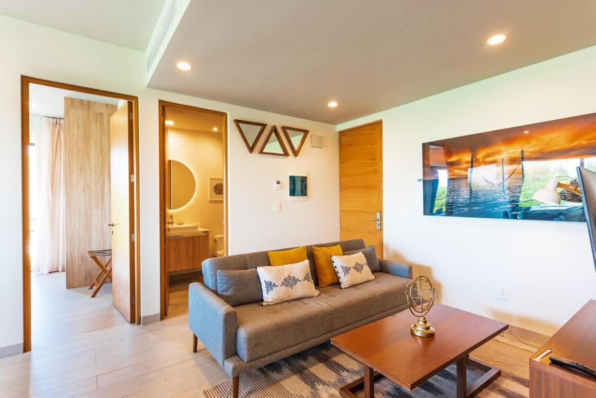 Tropical 2-bedroom Mangrove View Apartment