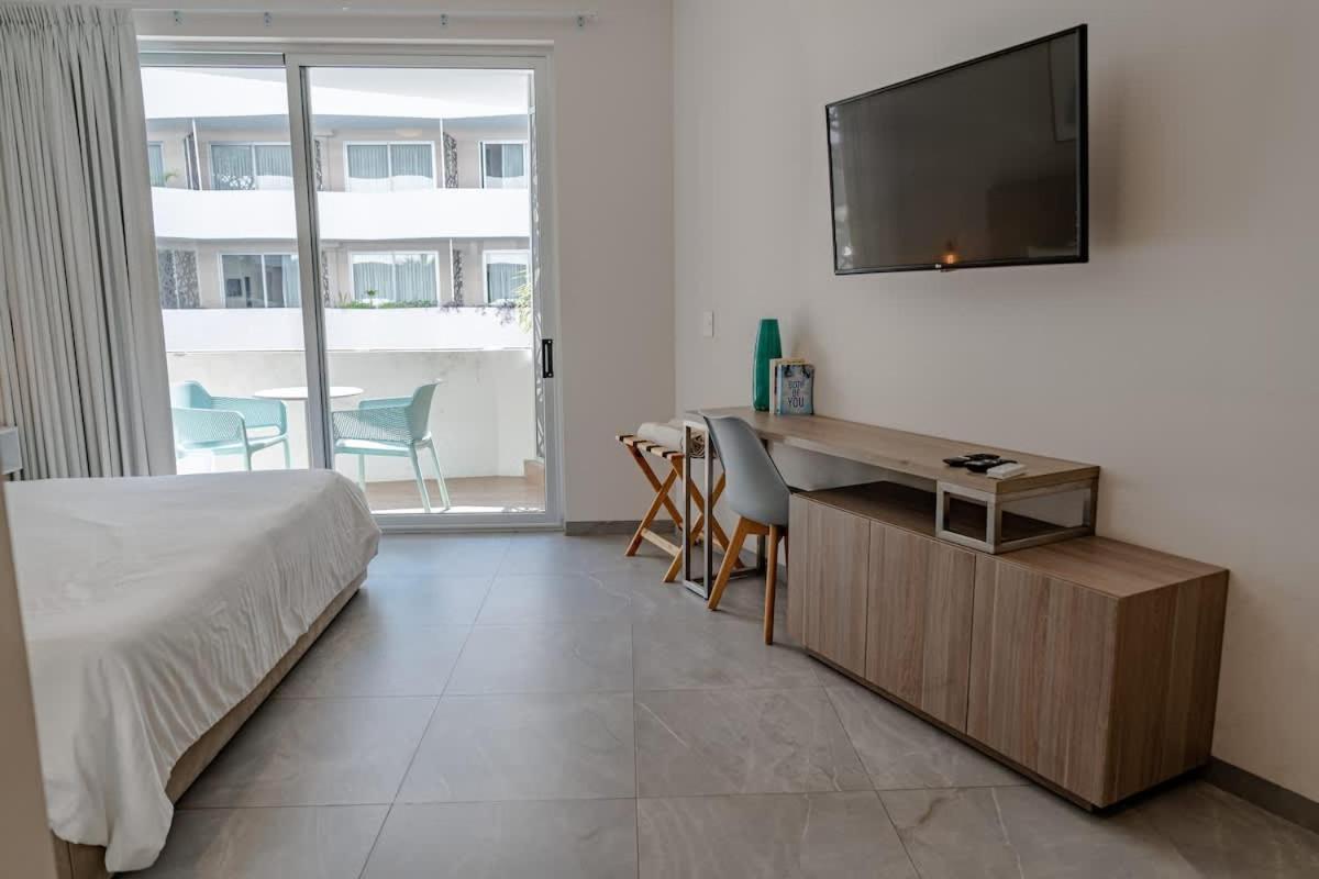 Large With Working Space 100m From 5th Ave * Playa del Carmen