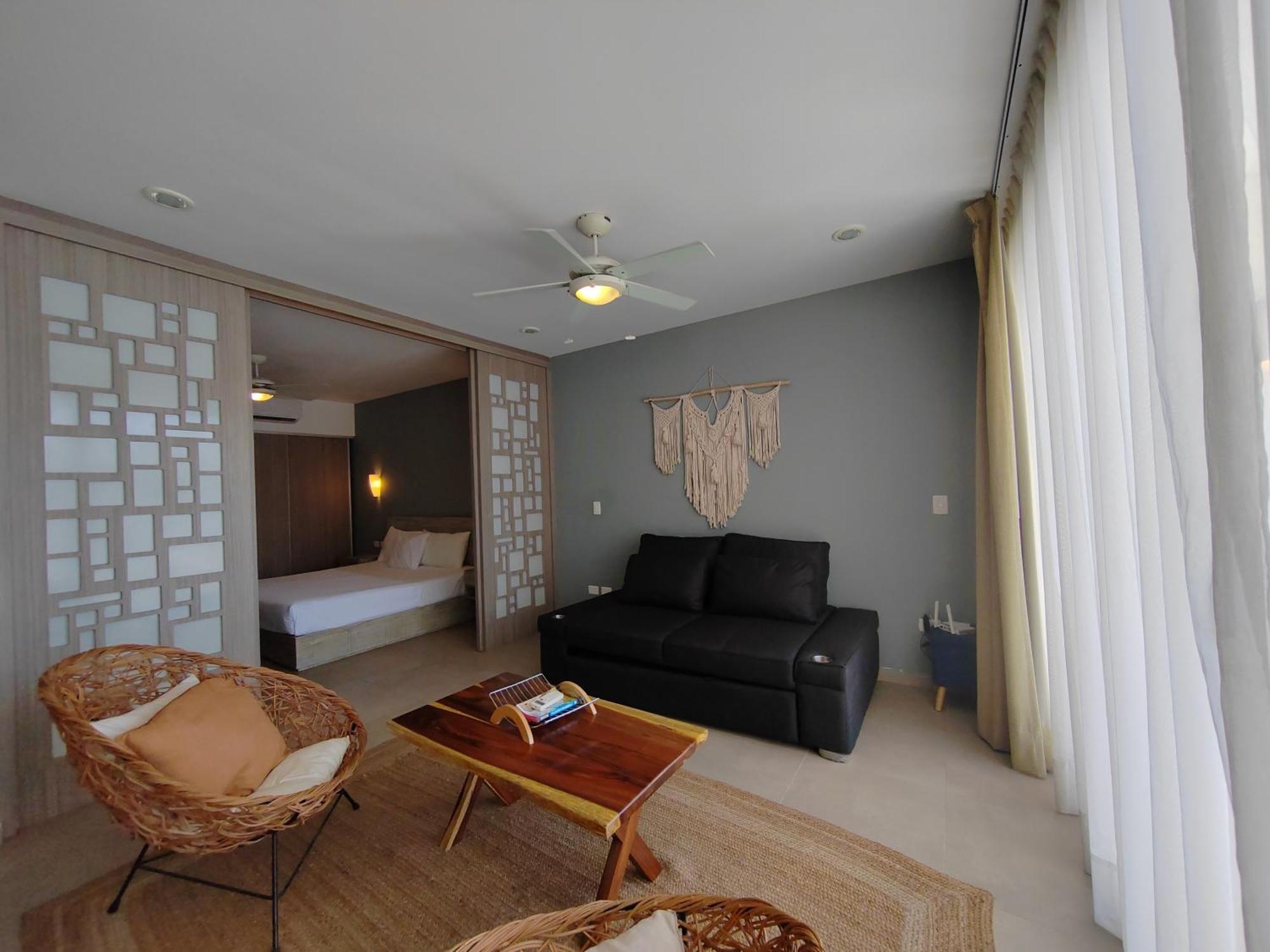 Luxury Steps From 5th Av Rooftop Pool By Yeah Apartment