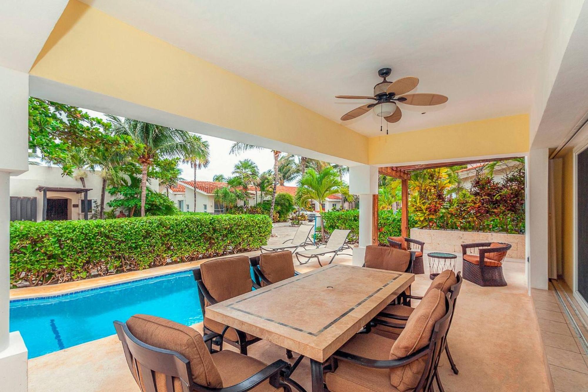 With 4 Bedrooms - Spacious Oceanview With Private Pool At Playacar Phase I Pura Vida * Playa del Carmen