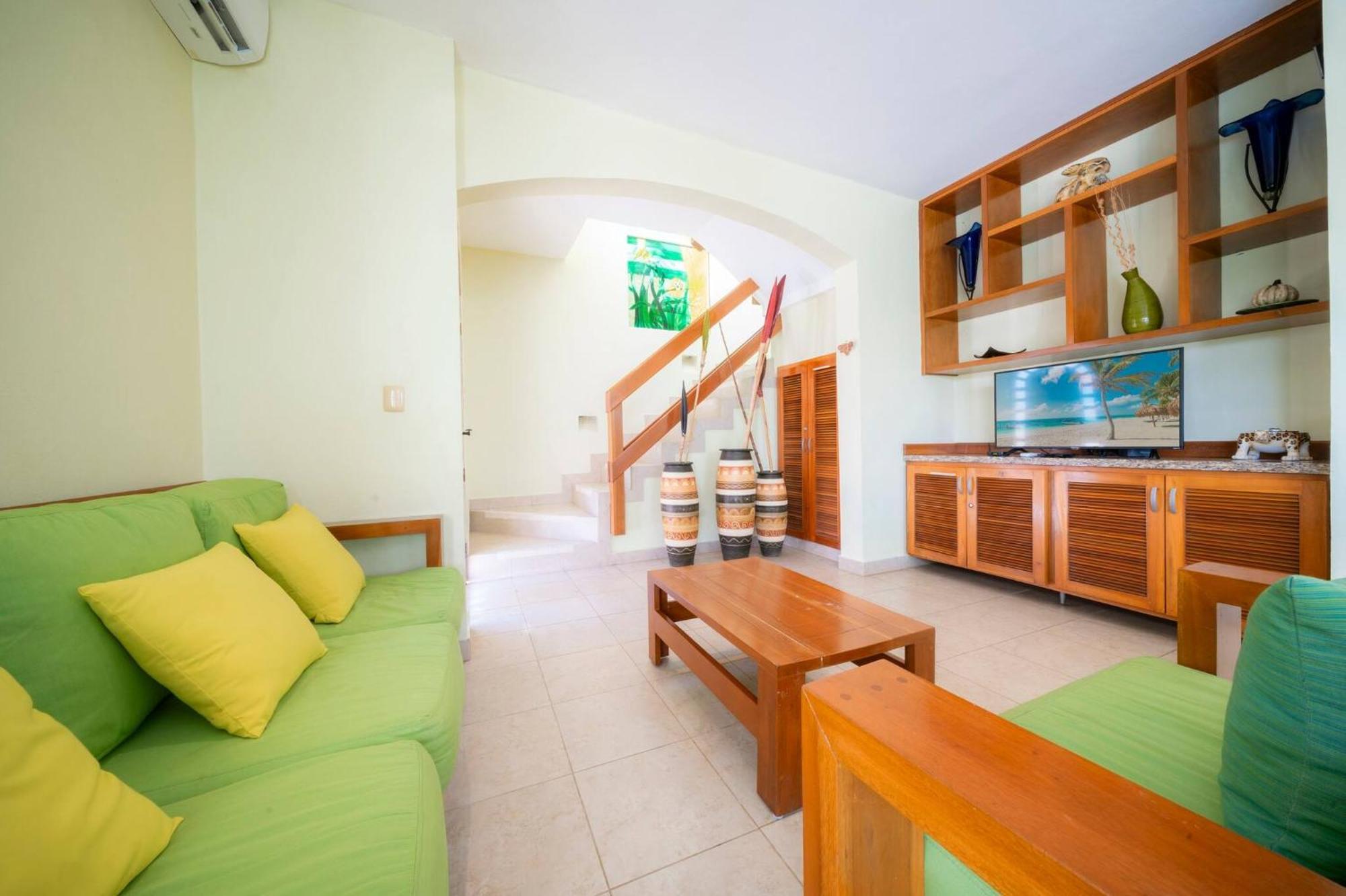 With 4 Bedrooms - Spacious Oceanview With Private Pool At Playacar Phase I Pura Vida Villa