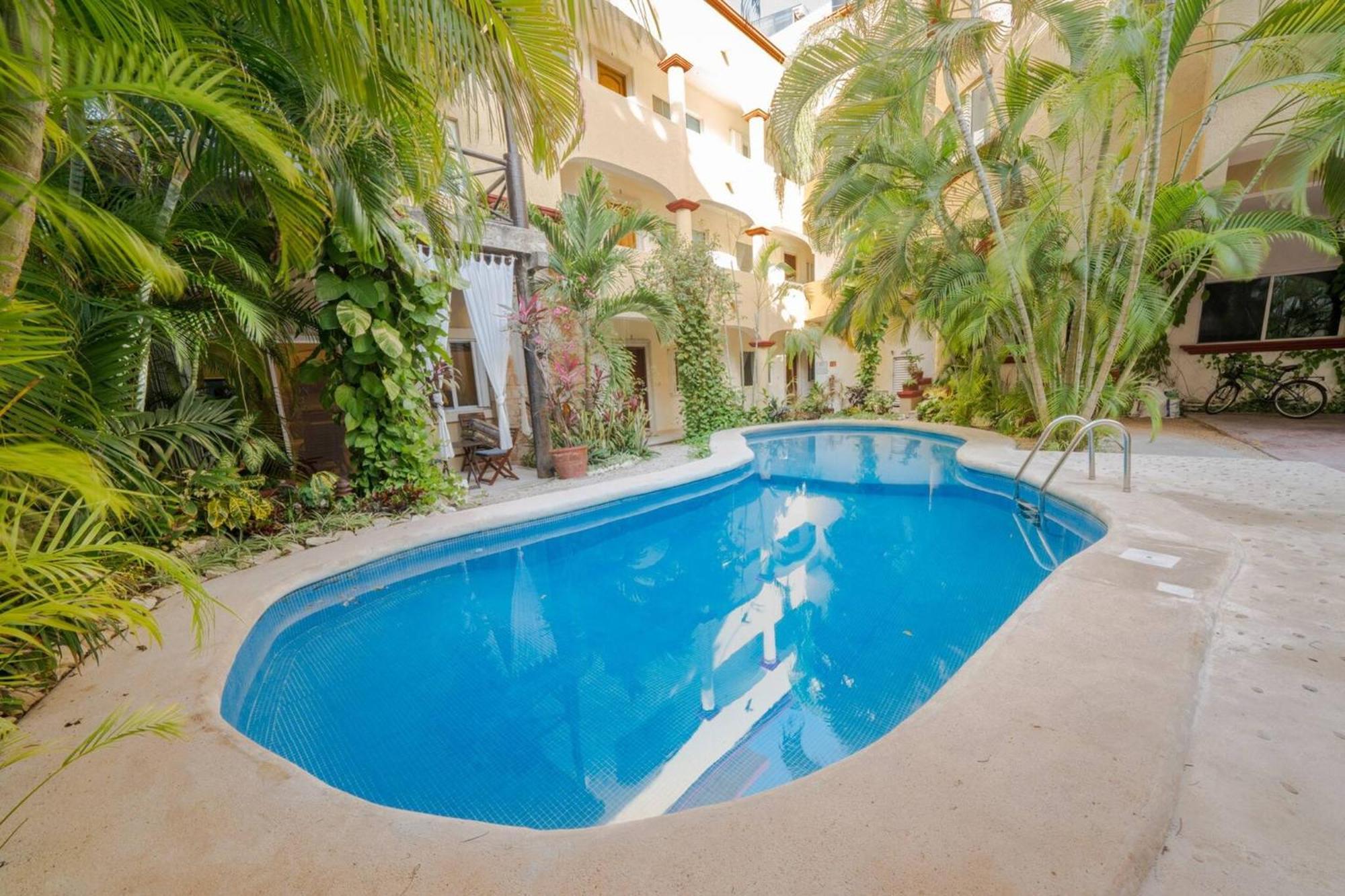 Сasa de vacaciones 2 Bedroom Only Steps To The - At Magic Paradise Condos, Mamitas - Magia *