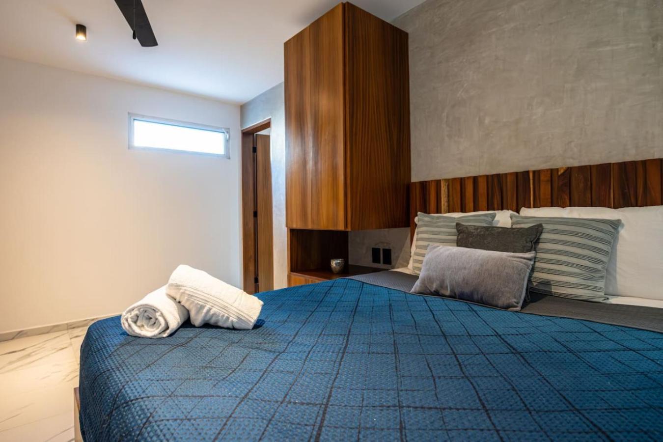 1 Bedroom W Rooftop Pool Walk To 5th Ave * Playa del Carmen