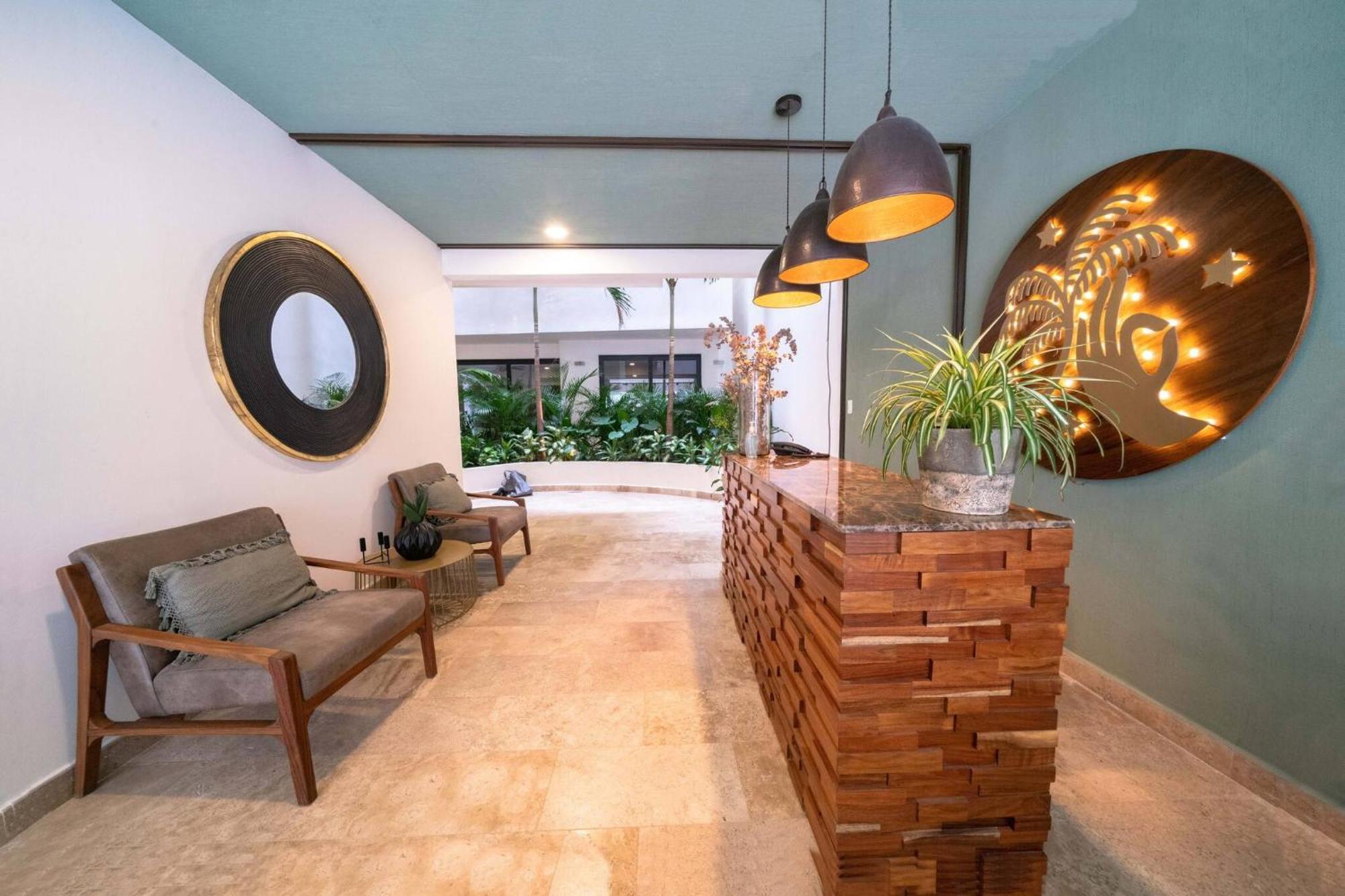 Caribbean Dreams - Stylish & Only 2 Blocks To The - At Bahay Apartment