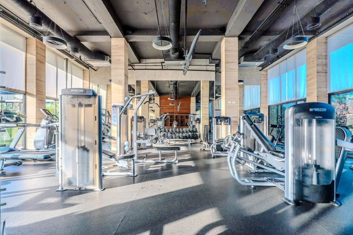 Lux Awa Golf, Pool, Gym, Walkable ! * Playa del Carmen