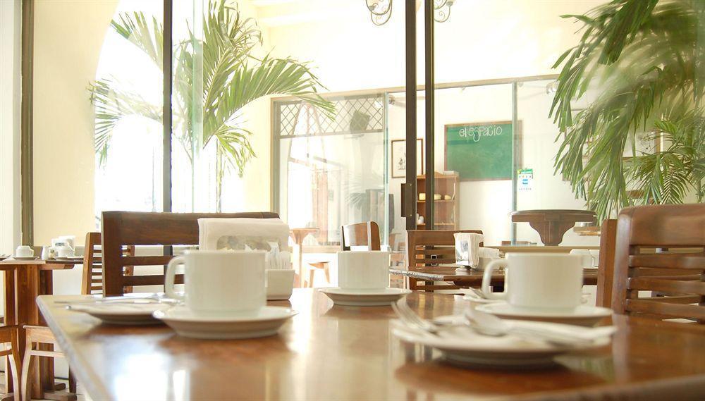 Itzaes Hotel Playa del Carmen
