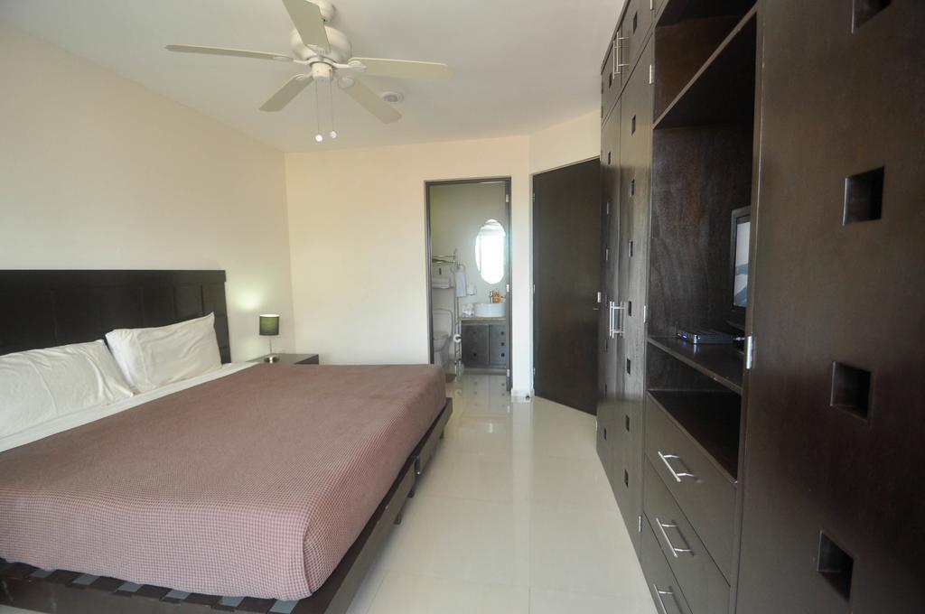 Phenomenal Location Near Beach & 5Th With Stunning Roof Pool