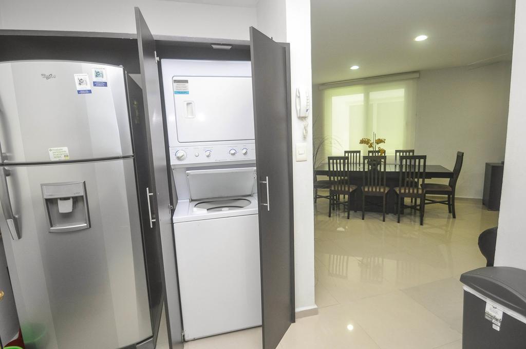 Apartment Phenomenal Location Near Beach & 5Th With Stunning Roof Pool Playa del Carmen
