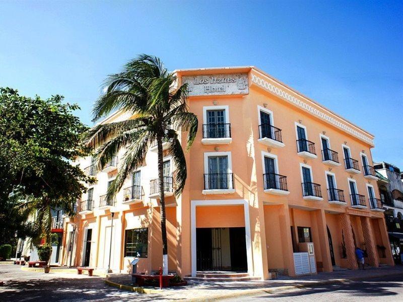 Itzaes Hotel 3*