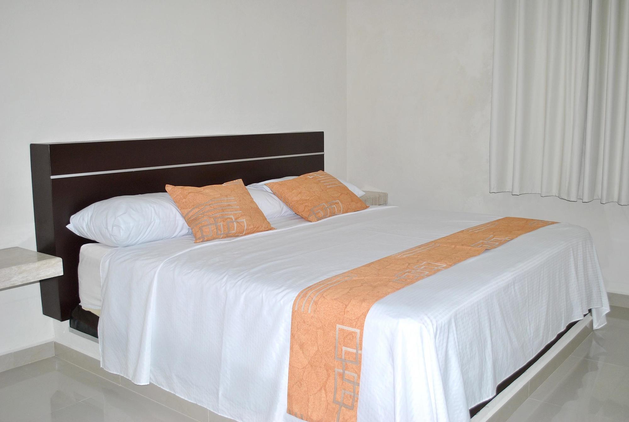 Aparthotel Playa Encantada 3*
