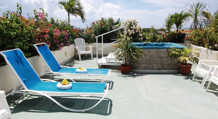Maya Turquesa Hotel