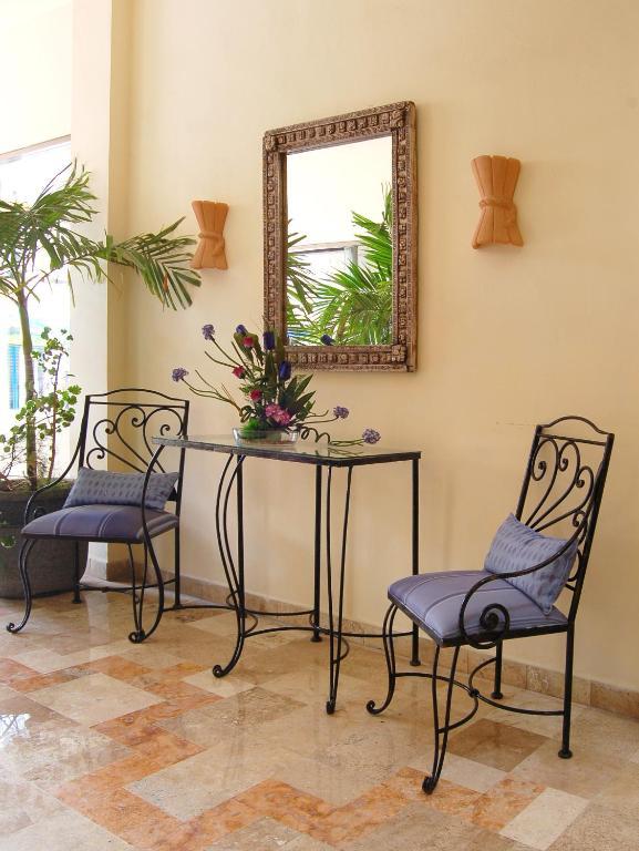 Hotel Itzaes 3*