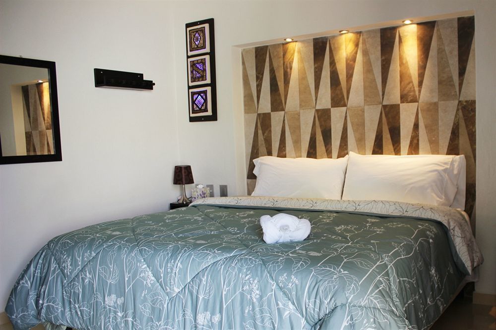 Hotel Sasha 3*