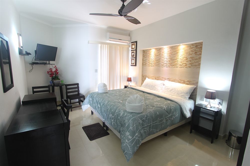 Hotel Sasha 3*