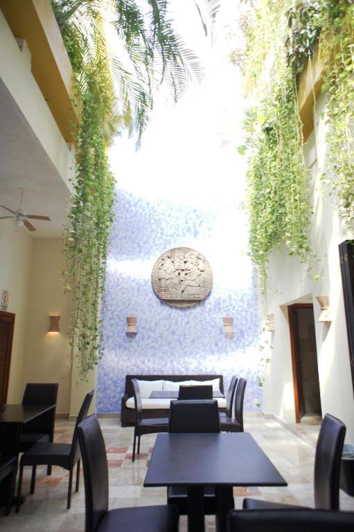 Hotel Itzaes
