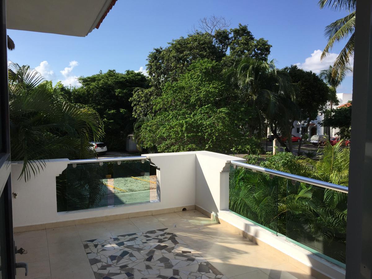 Esquina De La Felicidad De Playacar Bed & Breakfast