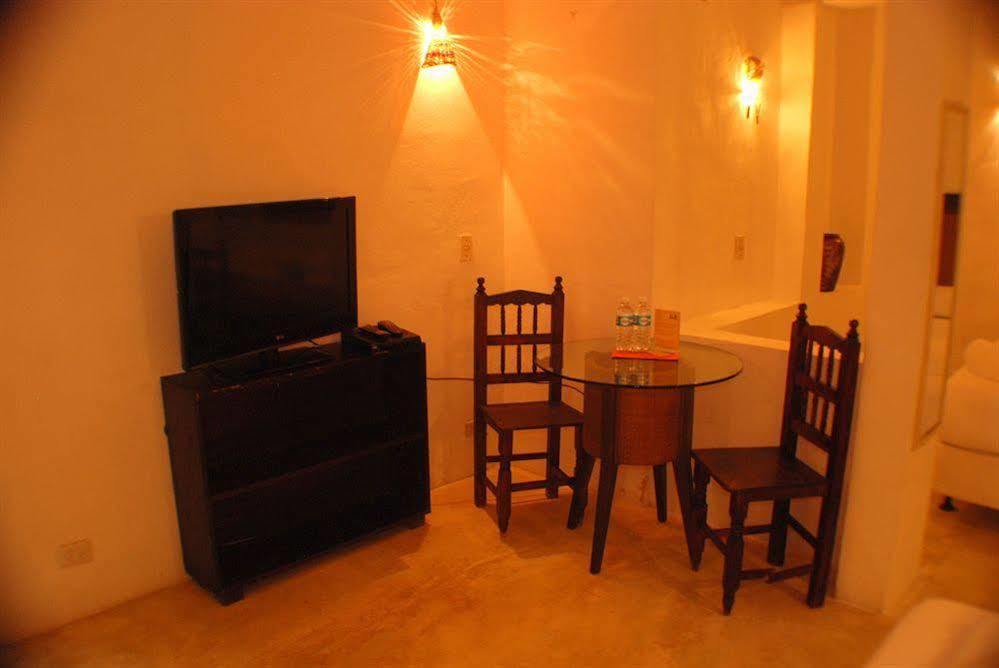 Siesta Fiesta Adults Only - 5th Avenue 2* Playa del Carmen