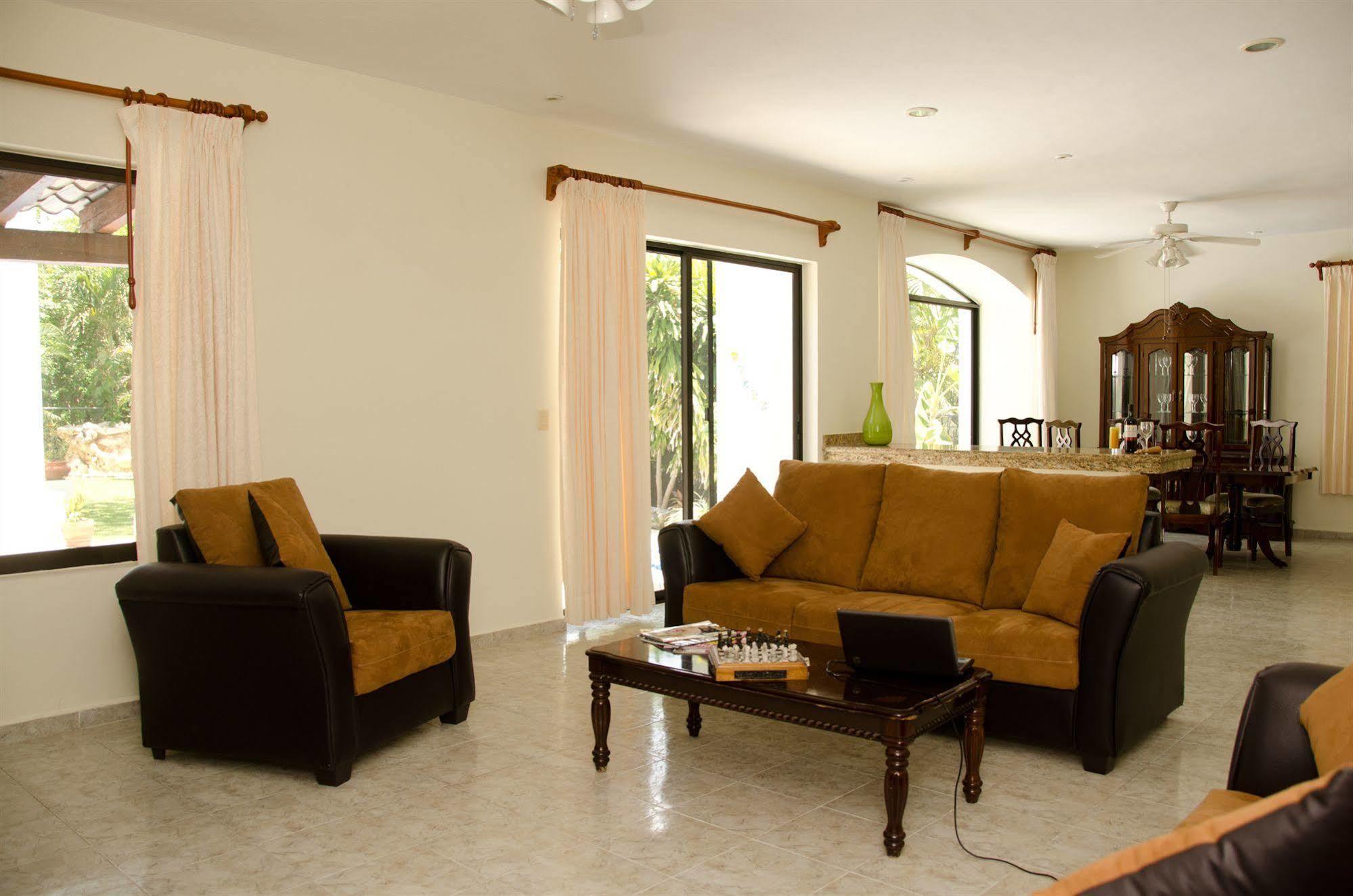 Oasis Boutique 3*