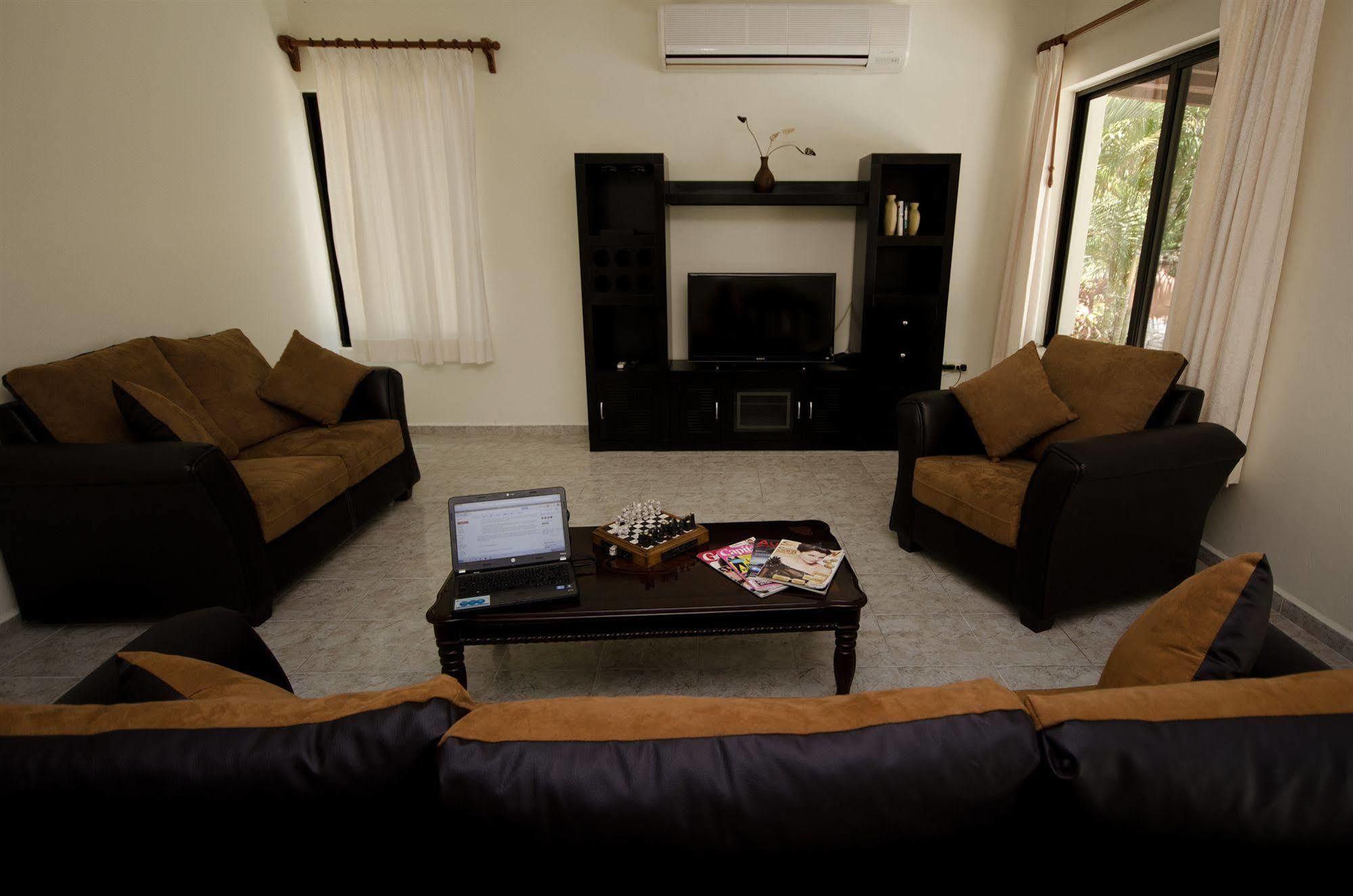 Oasis Boutique Playa del Carmen