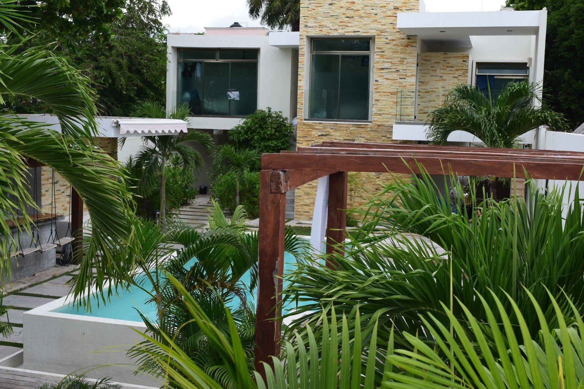 Sayab Albergue Playa del Carmen