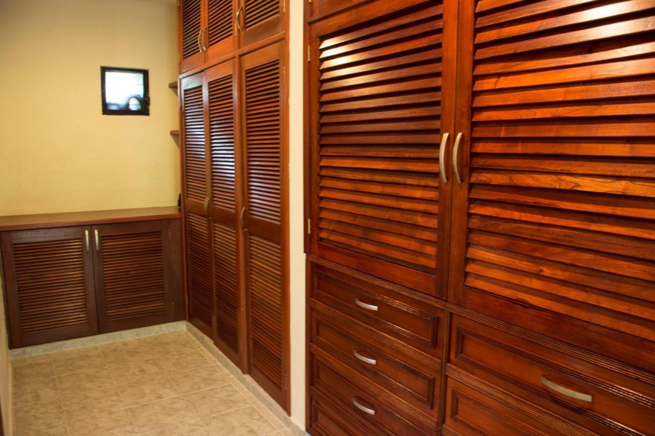 Oasis Boutique 3*