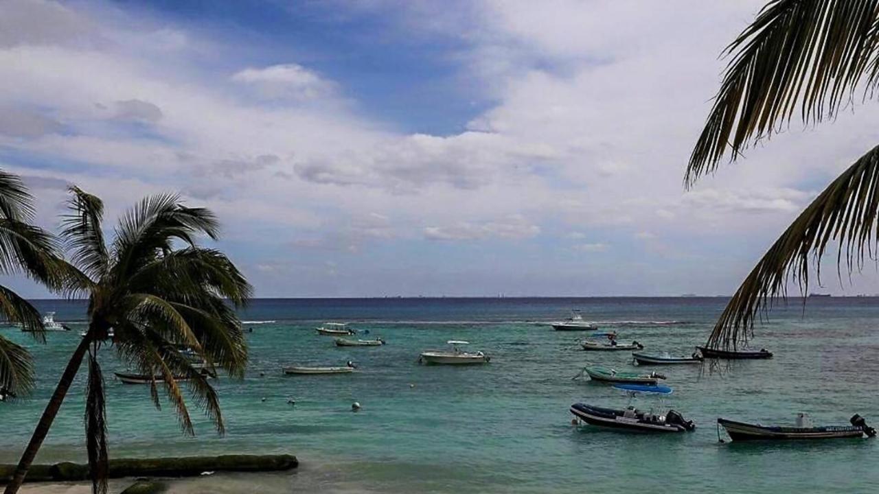 Apartamento Playa Kaan Condominiums- Unit 22 *