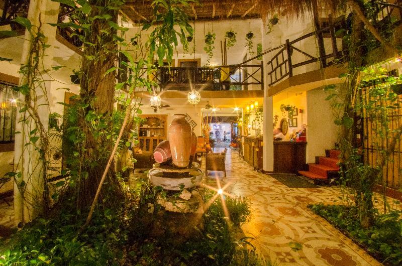 Mariposa Boutique - 5th Avenue Playa del Carmen