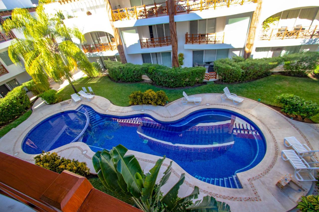 Apartamento Penthouse Wayak 302 - Luxury, Private Pool, Maid Service, High End Art - At Quadra Alea Playa del Carmen