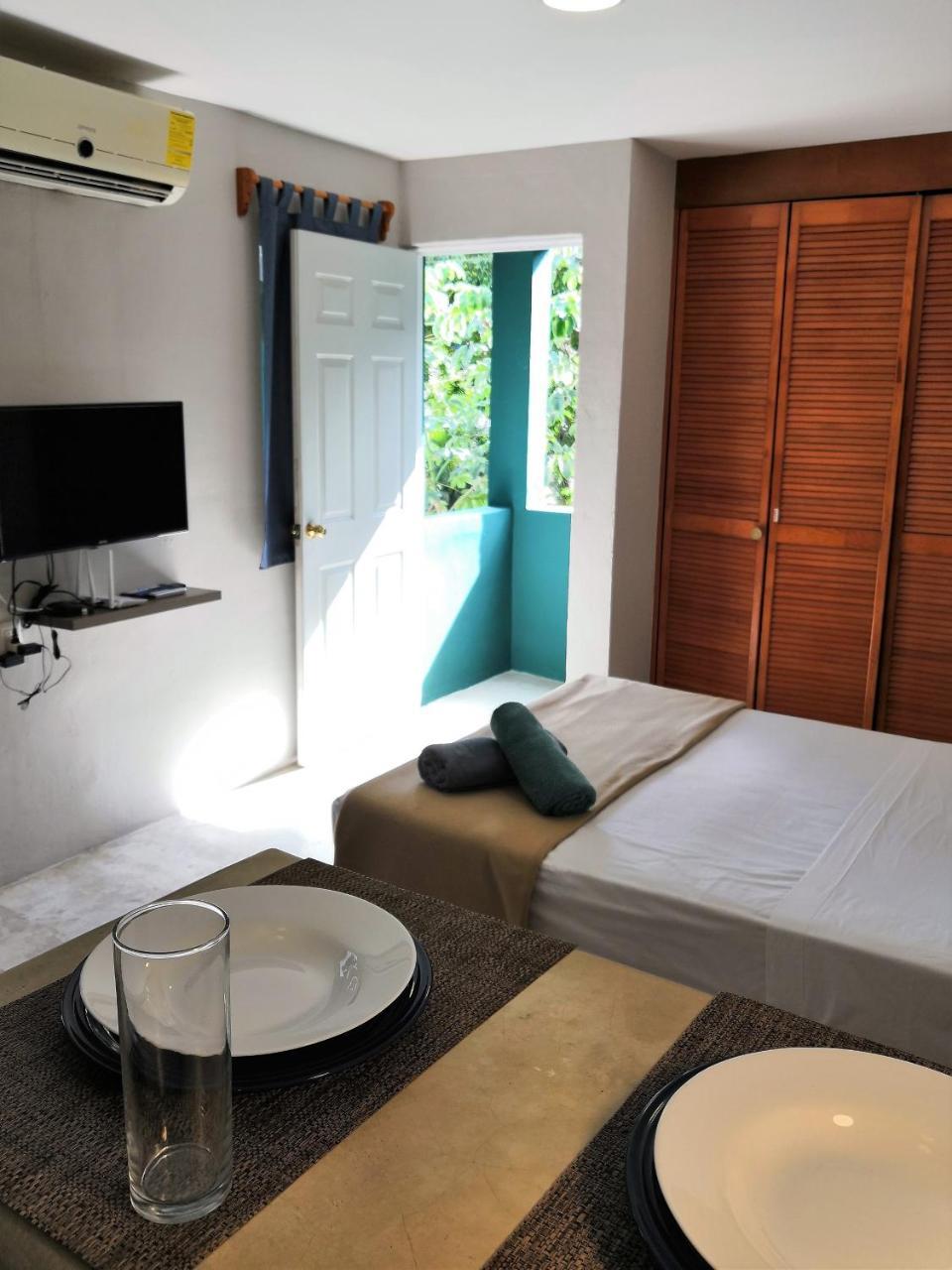 Apartment & 28