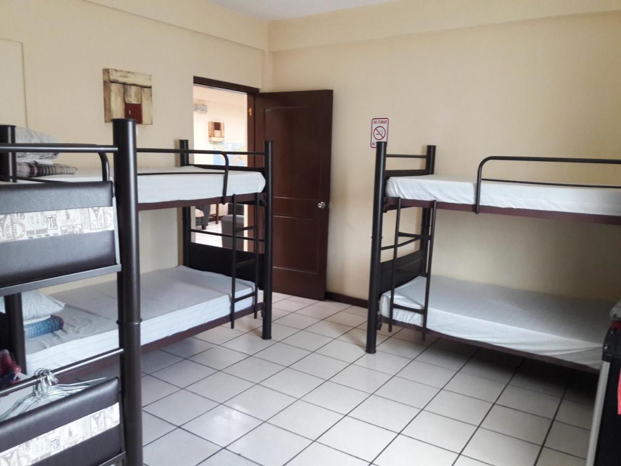 Alme Hostel *